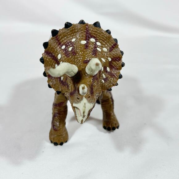 Jurassic Park 3 Dilophosaurus Velociraptor Triceratops Lot of 3 Hasbro 2000 - Picture 12 of 16